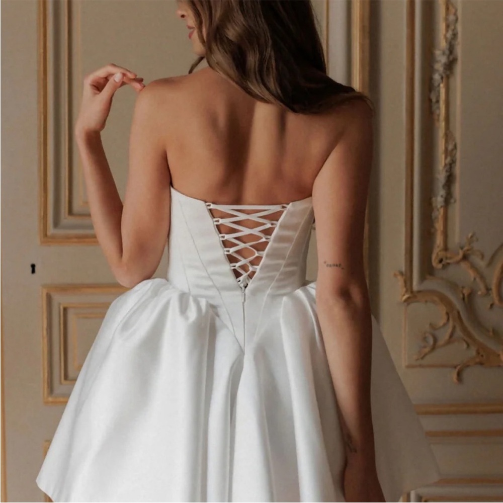 Valentina Rose Etienne Mini Dress - Classic Strapless White Lace-Up Back Dress